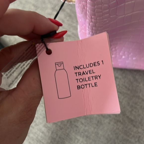 NWT Juicy Couture Make Up Case - Picture 3 of 6